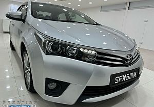 Toyota Corolla Altis 1.6L CVT Classic LED Keyless Silver 2015